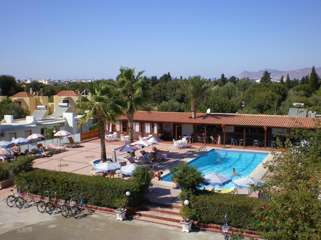 Sandy'S Studios Apartments & Log-Villas Кос Екстериор снимка