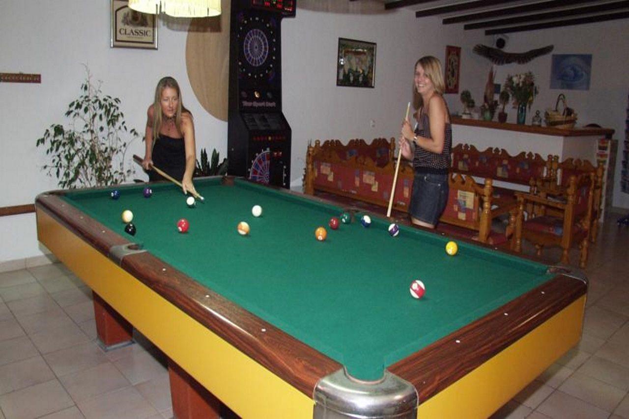 Sandy'S Studios Apartments & Log-Villas Кос Екстериор снимка