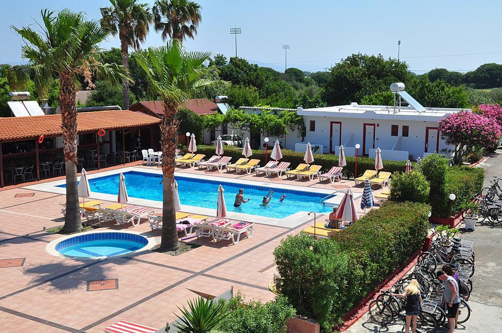 Sandy'S Studios Apartments & Log-Villas Кос Екстериор снимка