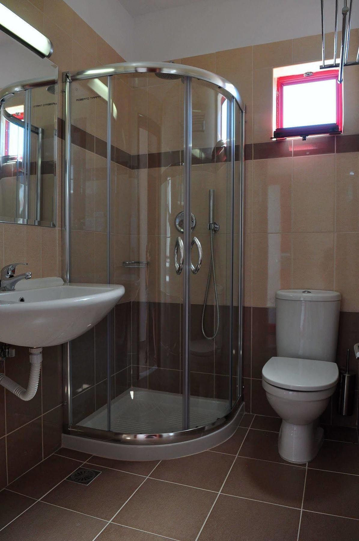 Sandy'S Studios Apartments & Log-Villas Кос Екстериор снимка