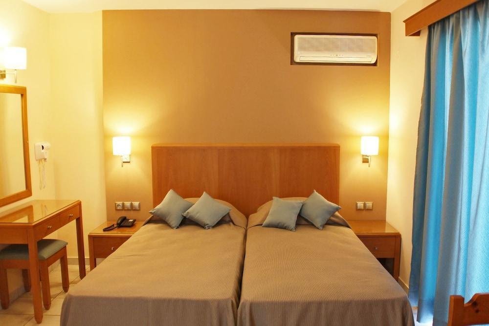Sandy'S Studios Apartments & Log-Villas Кос Екстериор снимка